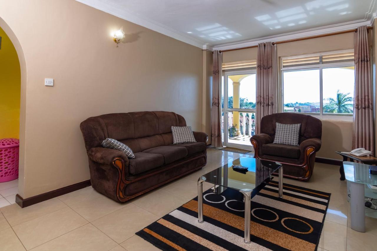 Karibu Bb Suites Entebbe Exteriér fotografie